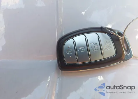 2020 Hyundai Elantra Limited from USA, damaged, VIN 5NPD84LF1LH620459